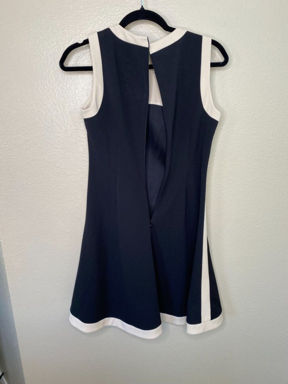 DKNY Black Tan Sleeveless Colorblock A-Line Dress Size 4 Polyester Mini - Picture 3 of 7